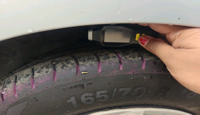 2015 Maruti Celerio VXI CNG, Petrol, Manual, 2,23,500 km, tyre