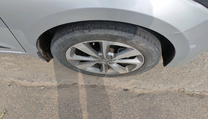 2016 Hyundai Elite i20 ASTA 1.2, Petrol, Manual, 62,790 km, tyre