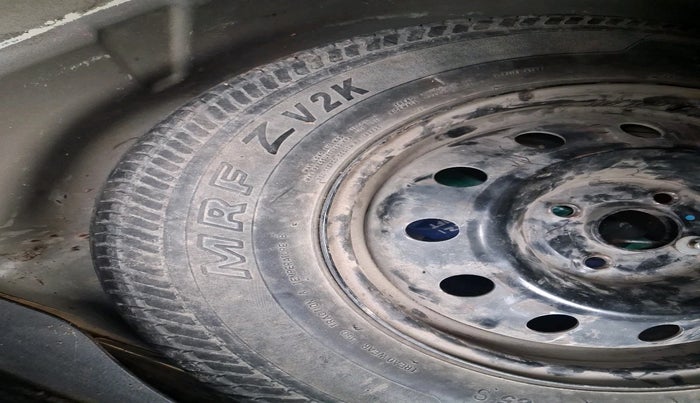 2014 Maruti Swift Dzire VXI, Petrol, Manual, 1,13,645 km, tyre