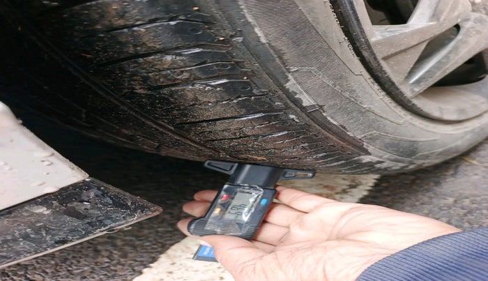 2022 Hyundai NEW I20 SPORTZ 1.2 AT, Petrol, Automatic, 37,413 km, tyre