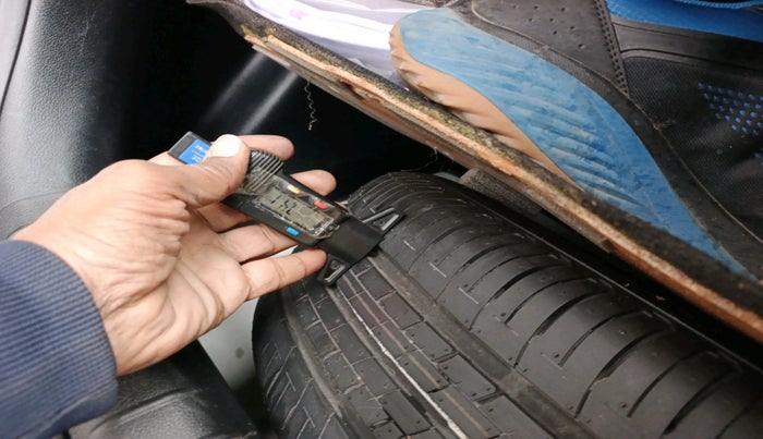 2022 Hyundai NEW I20 SPORTZ 1.2 AT, Petrol, Automatic, 37,413 km, tyre