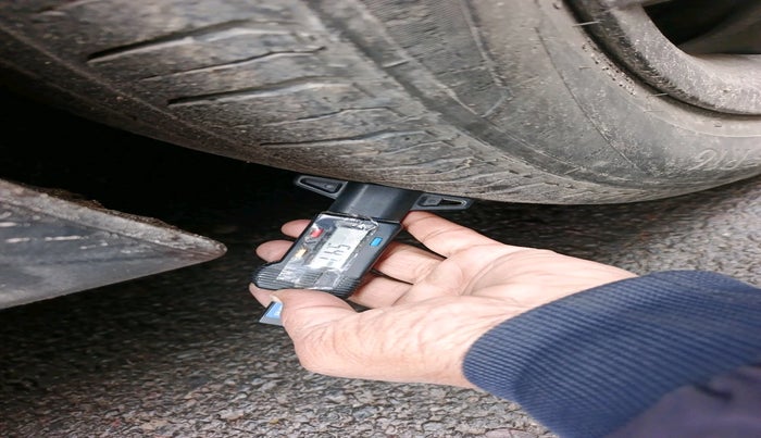 2022 Hyundai NEW I20 SPORTZ 1.2 AT, Petrol, Automatic, 37,413 km, tyre