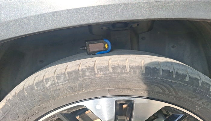 2023 MG HECTOR SHARP PRO 1.5 TURBO MT PETROL, Petrol, Manual, 58,800 km, tyre