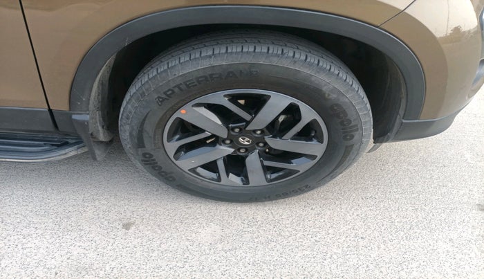 2022 Tata Harrier XZ PLUS 2.0L, Diesel, Manual, 37,512 km, tyre