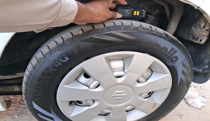 2011 Maruti Wagon R 1.0 LXI, Petrol, Manual, 88,532 km, tyre