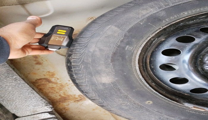 2011 Maruti SX4 VXI, Petrol, Manual, 91,421 km, tyre