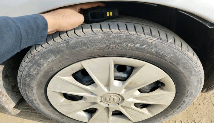 2011 Maruti SX4 VXI, Petrol, Manual, 91,421 km, tyre