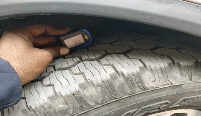 2019 Mahindra ALTURAS G4 4WD AT, Diesel, Automatic, 1,37,748 km, tyre