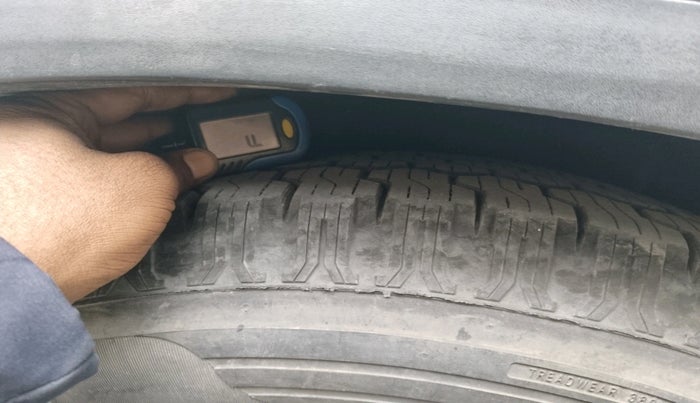 2019 Mahindra ALTURAS G4 4WD AT, Diesel, Automatic, 1,37,748 km, tyre