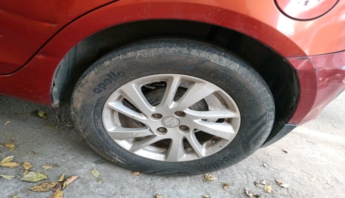 2013 Maruti Swift VDI, Diesel, Manual, 1,91,122 km, tyre