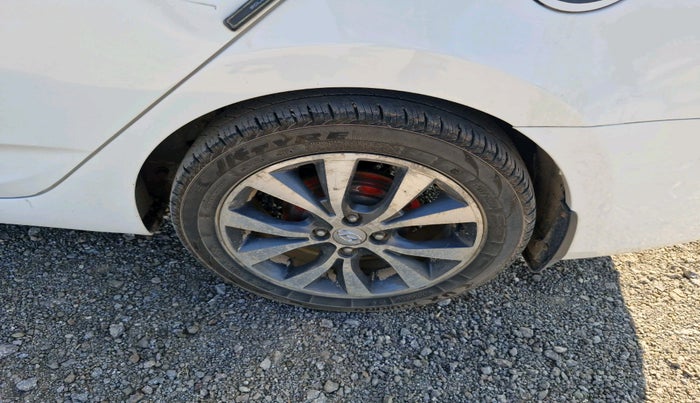 2017 Hyundai Verna 1.6 CRDI SX, Diesel, Manual, 78,709 km, tyre