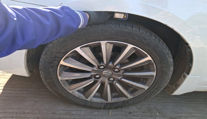 2023 Maruti Ciaz ALPHA  AT 1.5 SHVS PETROL, Petrol, Automatic, 1,14,388 km, tyre