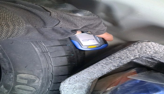 2023 Maruti Ciaz ALPHA  AT 1.5 SHVS PETROL, Petrol, Automatic, 1,14,388 km, tyre