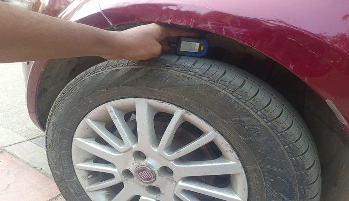 2011 Fiat Linea EMOTION 1.3, Diesel, Manual, 78,309 km, tyre