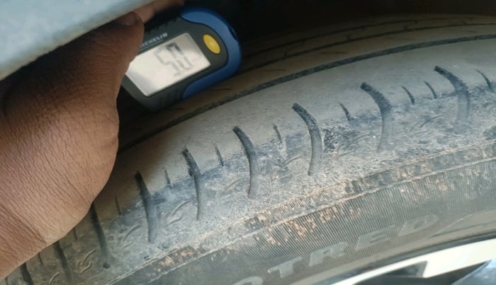 2024 KIA CARENS Prestige Plus (O) 1.5 Diesel AT 7 STR, Diesel, Automatic, 38,195 km, tyre