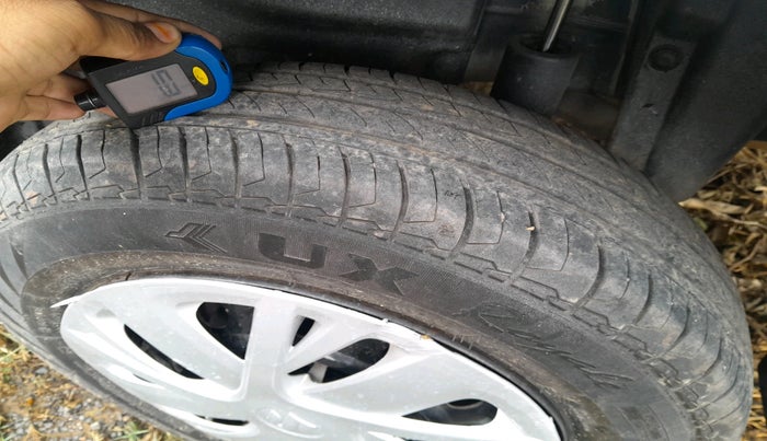 2014 Maruti Swift Dzire VDI, Diesel, Manual, 1,46,456 km, tyre