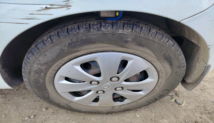 2011 Hyundai i10 SPORTZ 1.2 AT, Petrol, Automatic, 60,683 km, tyre