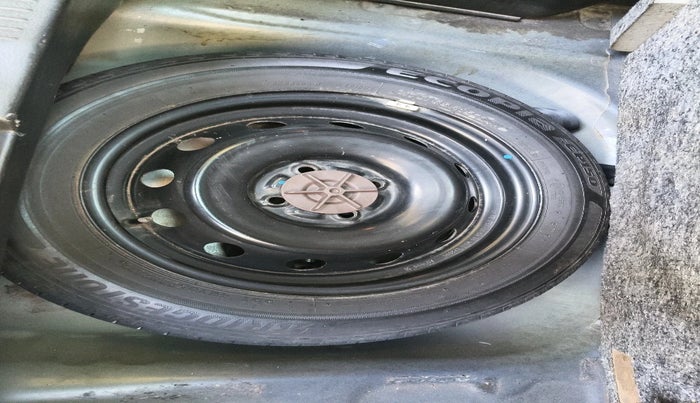 2017 Maruti IGNIS ALPHA 1.2 AMT, Petrol, Automatic, 1,11,581 km, tyre