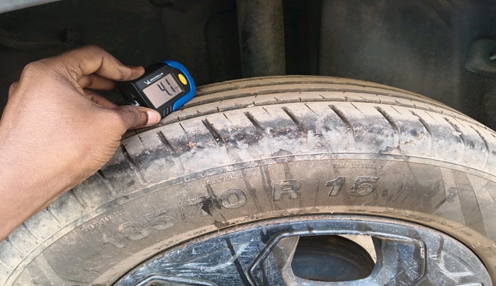 2022 Tata PUNCH ACCOMPLISHED MT, Petrol, Manual, 30,453 km, tyre