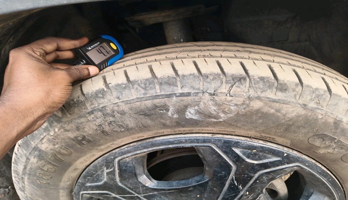 2022 Tata PUNCH ACCOMPLISHED MT, Petrol, Manual, 30,453 km, tyre