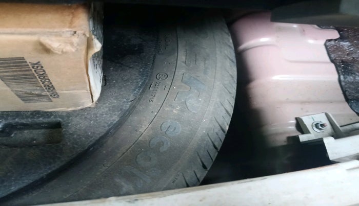 2019 Mahindra XUV300 W6 1.5 DIESEL, Diesel, Manual, 39,381 km, tyre