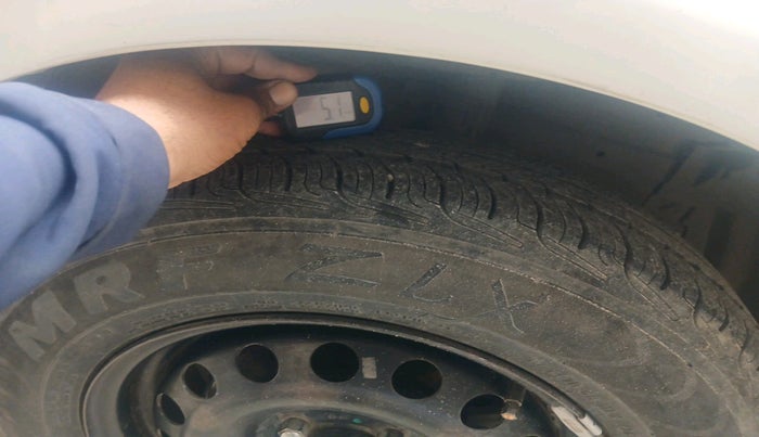 2017 Maruti Swift Dzire TOUR DIESEL, Diesel, Manual, 2,21,199 km, tyre