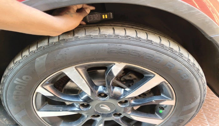 2019 Mahindra XUV500 W11 AT, Diesel, Automatic, 1,74,015 km, tyre