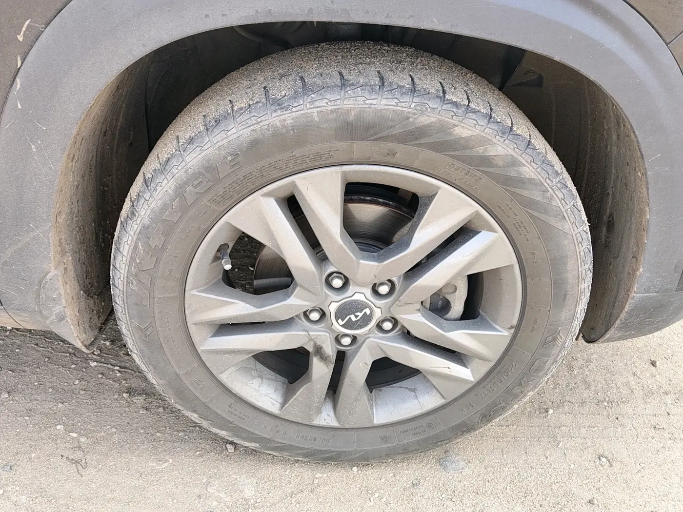 2022 KIA SELTOS HTX DIESEL 1.5, Diesel, Manual, 1,07,819 km, tyre