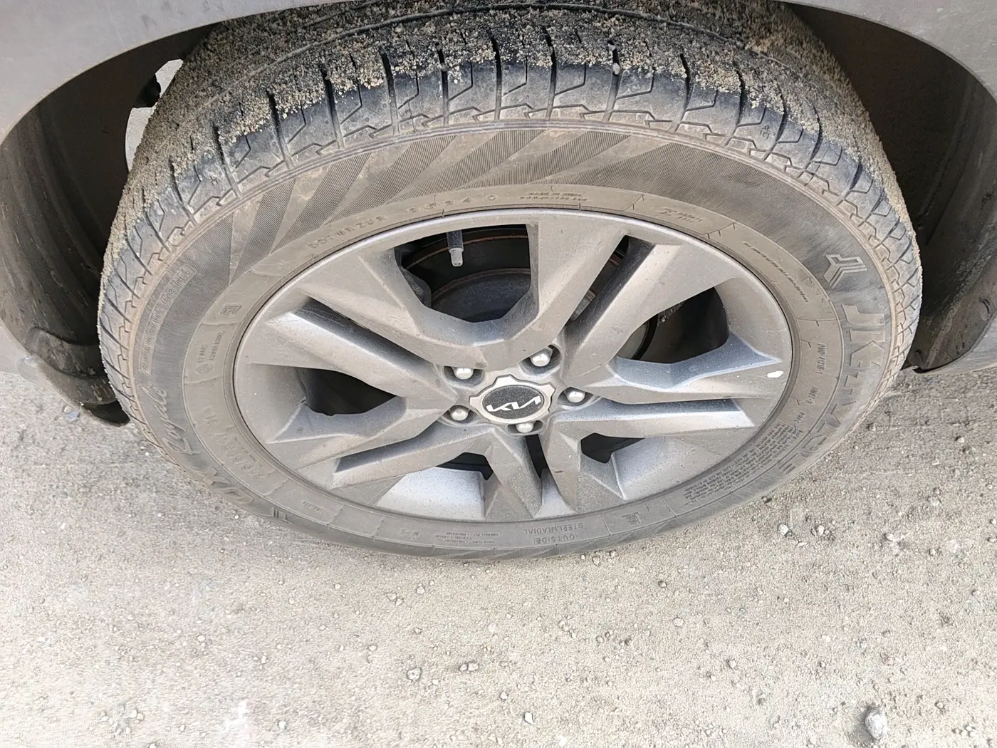 2022 KIA SELTOS HTX DIESEL 1.5, Diesel, Manual, 1,07,819 km, tyre