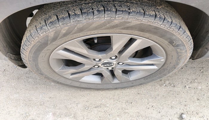 2022 KIA SELTOS HTX DIESEL 1.5, Diesel, Manual, 1,07,819 km, tyre