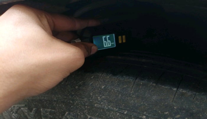 2020 Mahindra XUV500 W11, Diesel, Manual, 55,215 km, tyre