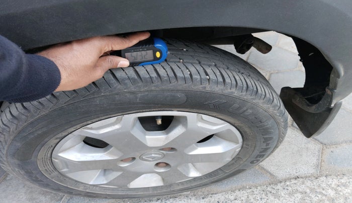 2018 Renault Kwid CLIMBER 1.0, Petrol, Manual, 62,630 km, tyre