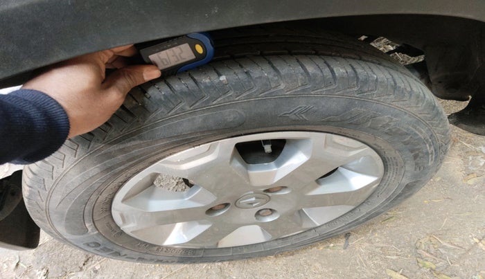 2018 Renault Kwid CLIMBER 1.0, Petrol, Manual, 62,630 km, tyre