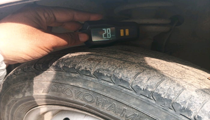 2015 Maruti Wagon R 1.0 LXI, Petrol, Manual, 93,801 km, tyre