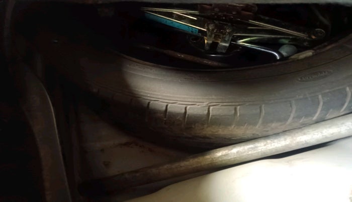 2015 Hyundai Elite i20 ASTA 1.2, Petrol, Manual, 43,852 km, tyre