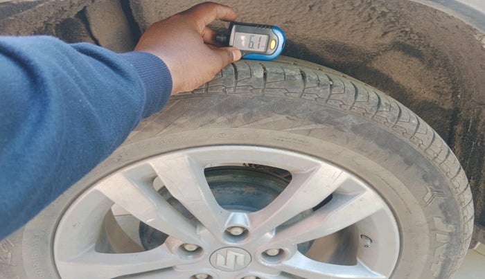 2016 Maruti Vitara Brezza ZDI PLUS, Diesel, Manual, 1,40,345 km, tyre