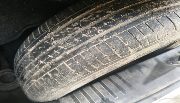 2012 Ford Figo TITANIUM 1.2 PETROL, Petrol, Manual, 78,447 km, tyre