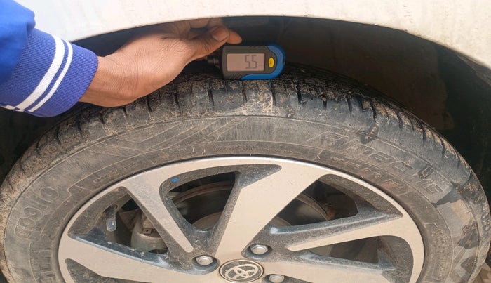 2023 Toyota Glanza V, Petrol, Manual, 13,700 km, tyre