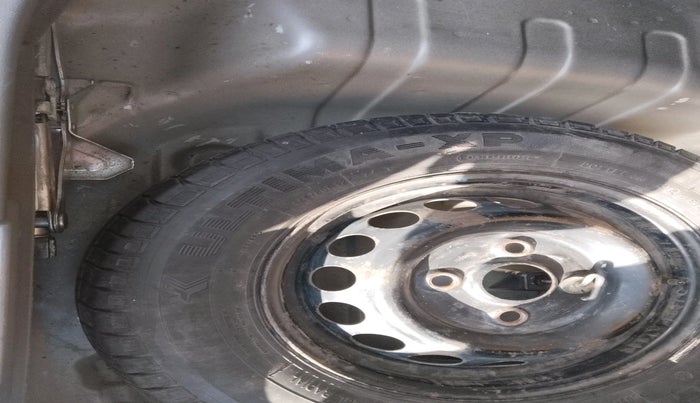 2014 Maruti Alto 800 LXI, Petrol, Manual, 64,891 km, tyre