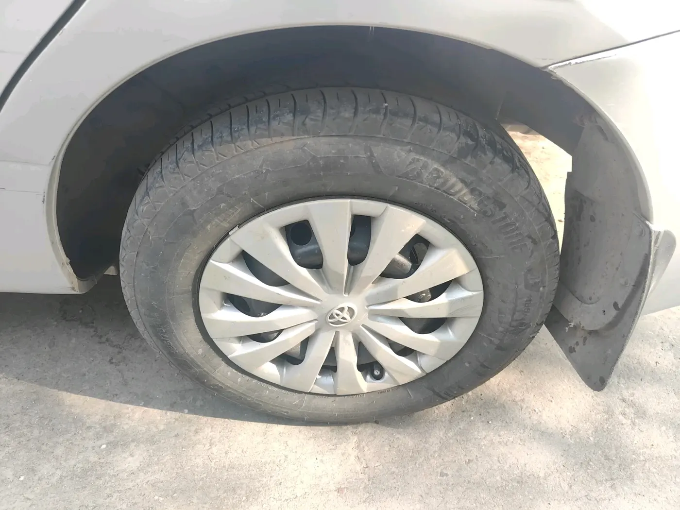 2015 Toyota Etios GD, Diesel, Manual, 2,28,504 km, tyre