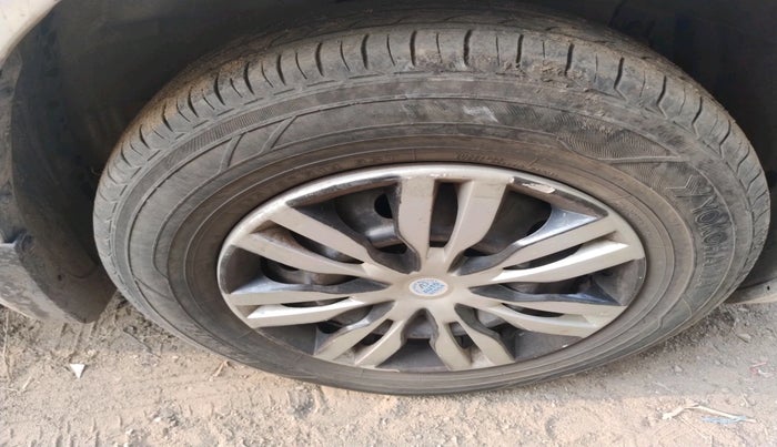 2014 Maruti Swift VDI, Diesel, Manual, 89,480 km, tyre