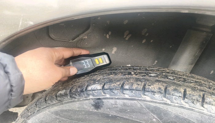 2016 Datsun Redi Go T (O), Petrol, Manual, 87,286 km, tyre