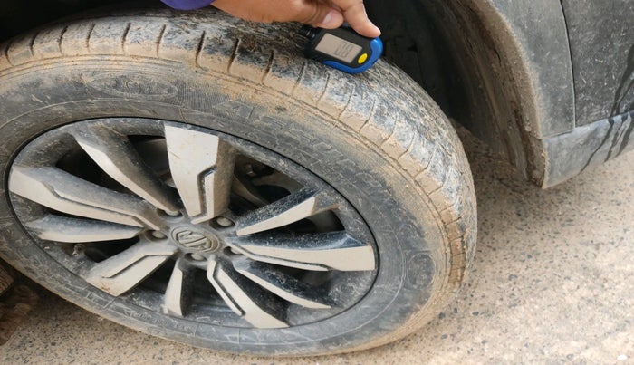 2020 MG HECTOR PLUS SMART 2.0 DIESEL TURBO MT 6-STR, Diesel, Manual, 61,419 km, tyre