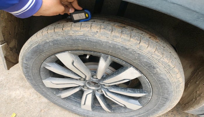 2020 MG HECTOR PLUS SMART 2.0 DIESEL TURBO MT 6-STR, Diesel, Manual, 61,419 km, tyre