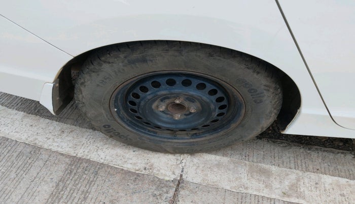 2014 Honda City 1.5L I-VTEC SV CVT, Petrol, Automatic, 1,20,303 km, tyre