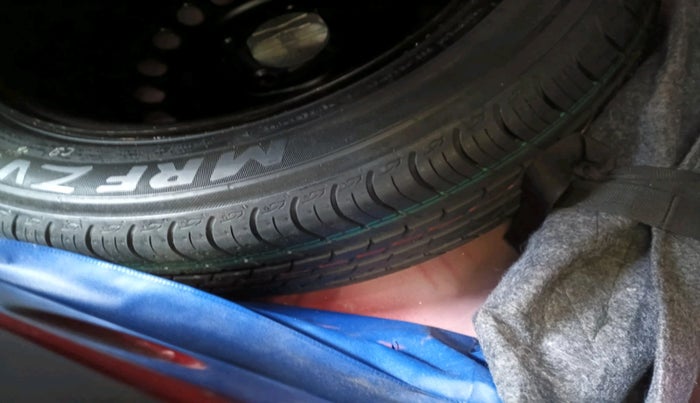 2023 Honda Amaze 1.2L I-VTEC VX, Petrol, Manual, 39,539 km, tyre