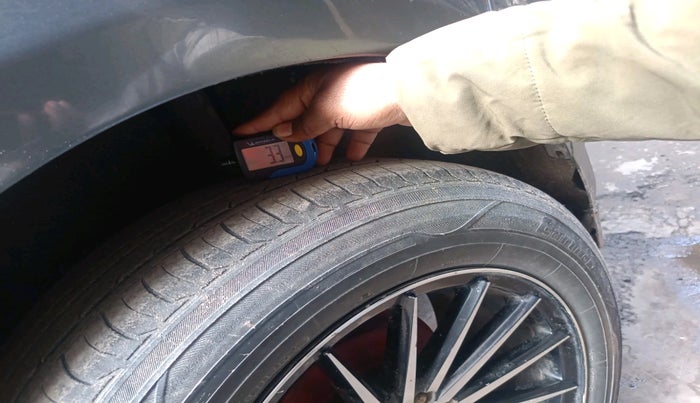 2019 Ford Ecosport AMBIENTE 1.5L DIESEL, Diesel, Manual, 1,32,494 km, tyre