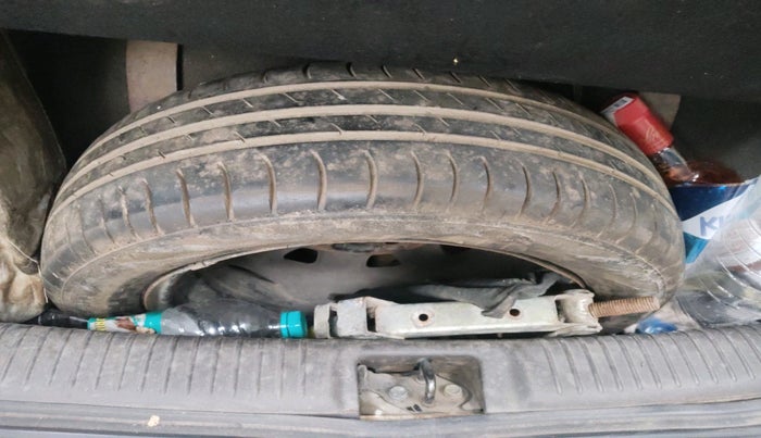 2012 Hyundai Santro Xing GLS, Petrol, Manual, 1,81,566 km, tyre