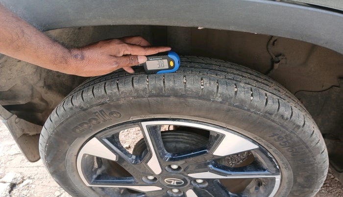 2024 Tata PUNCH Creative Plus AMT, Petrol, Automatic, 12,134 km, tyre