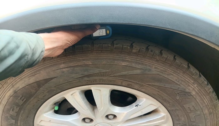 2012 Ssangyong Rexton RX7, Diesel, Automatic, 87,080 km, tyre